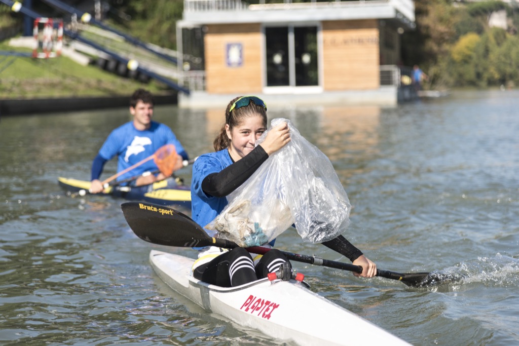 images/Blue_Kayak_Day_Pulizia_Tevere_2.jpeg