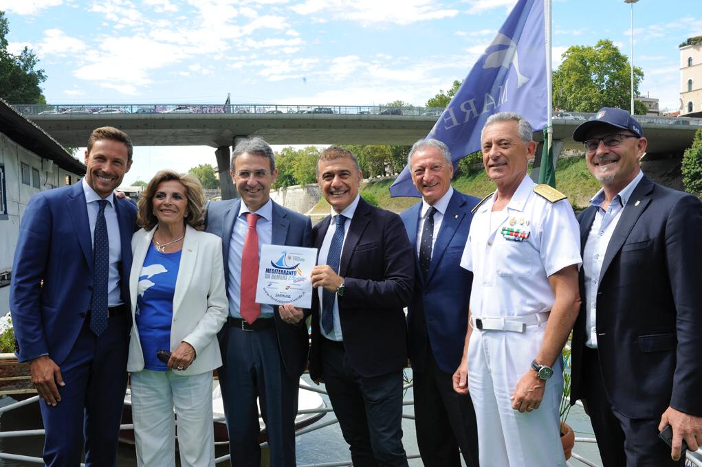 images/Ministro_Sergio_Costa.jpg