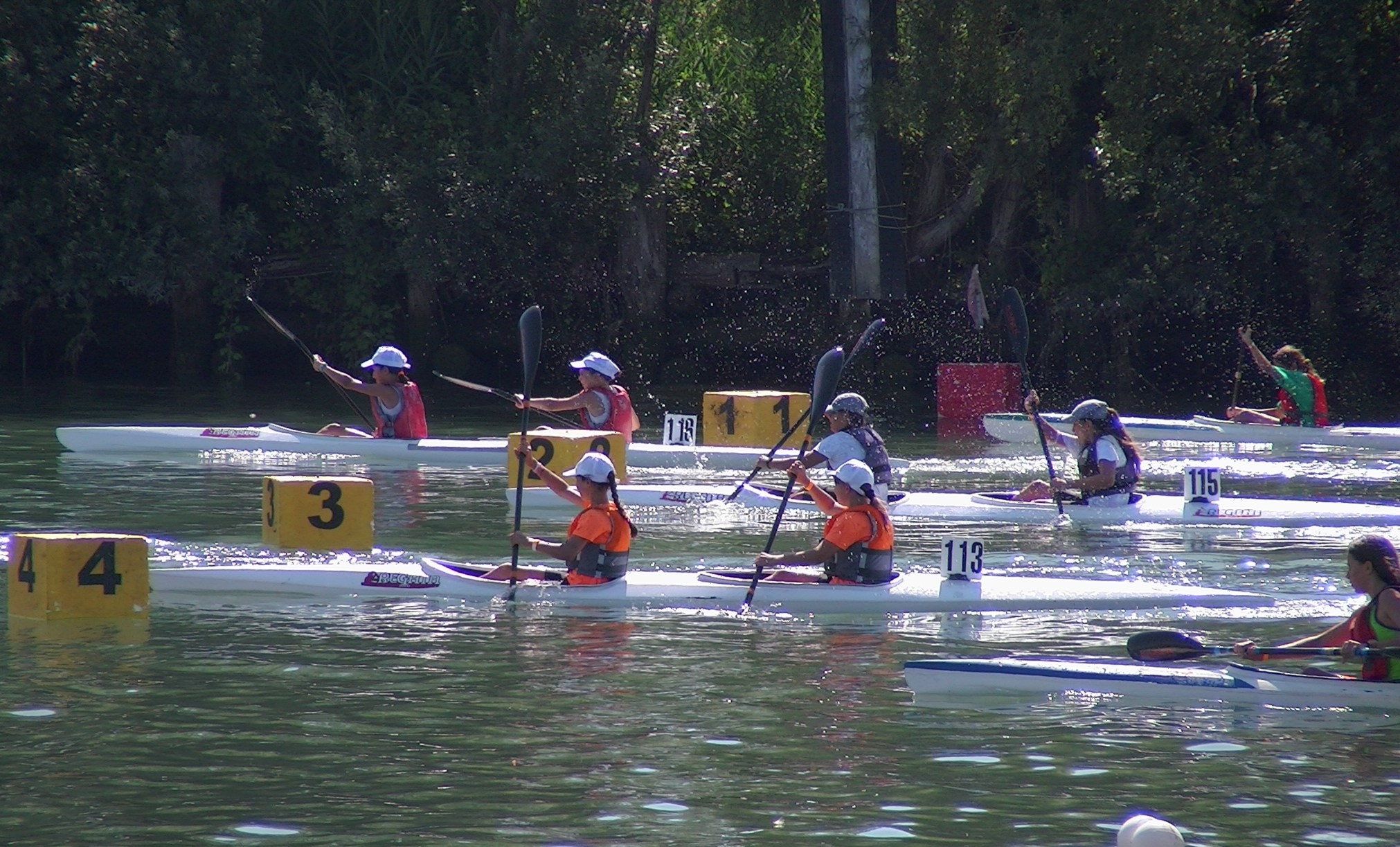 images/allieve_b_canoagiovani.jpg