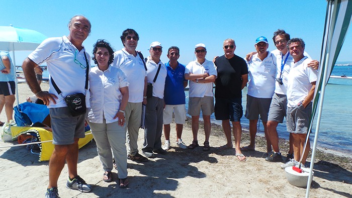 images/cuug/LE_NOSTRE_FOTO/TARANTO_CANOAGIOVANI_SUD_2015/taranto_canoagiovani_giuria.jpg