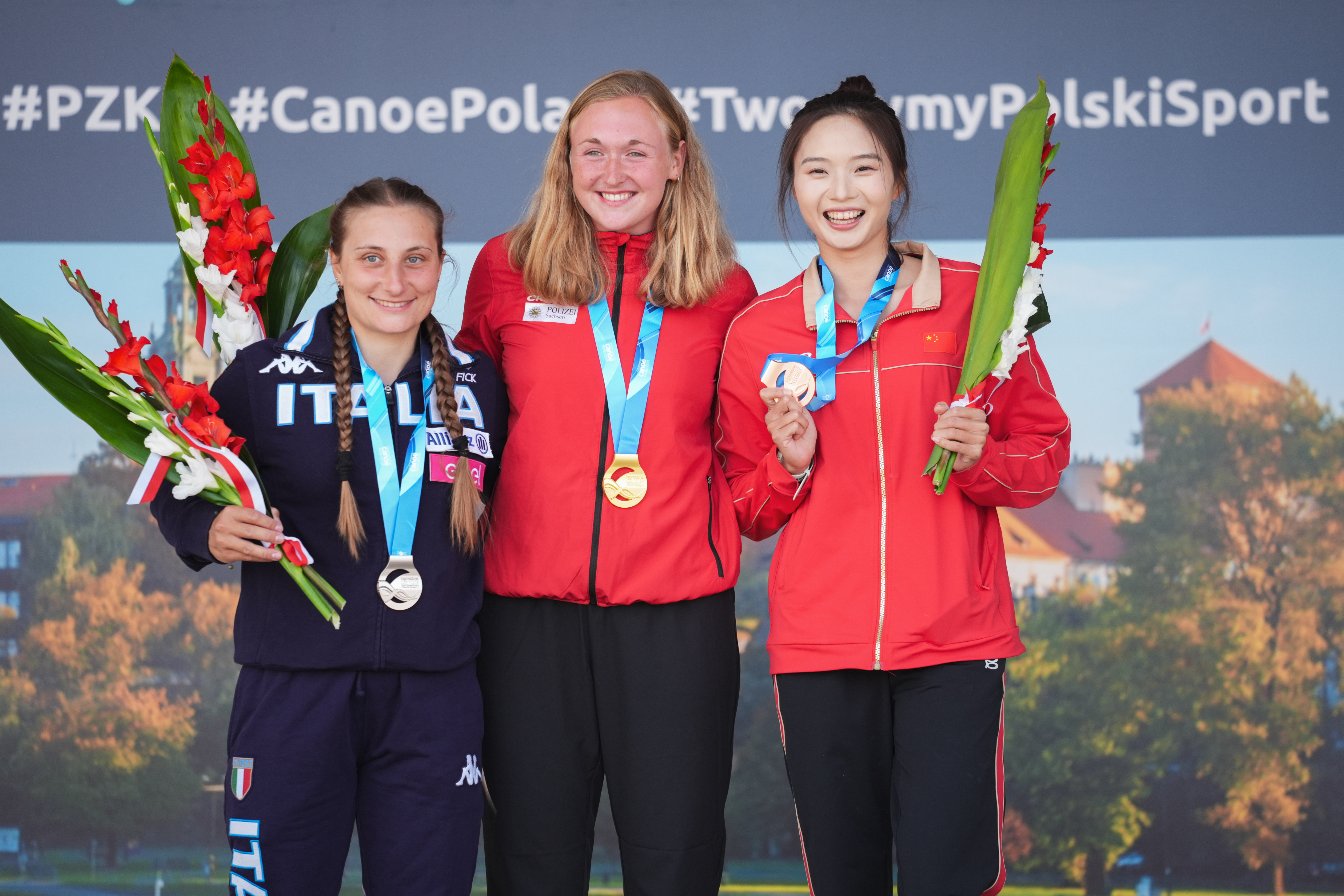 images/podiums-10-2.jpg